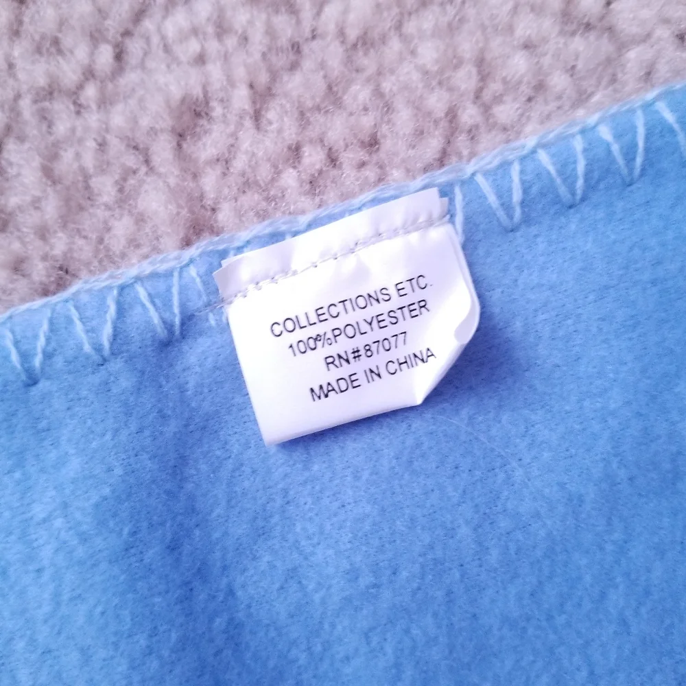 Bundle for $5 ❄ Light Blue Cozy Soft Blanket Hat and Scarf - Picture 8 of 8